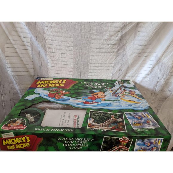 Mr Christmas Mickey ski slope Disney Xmas tree new